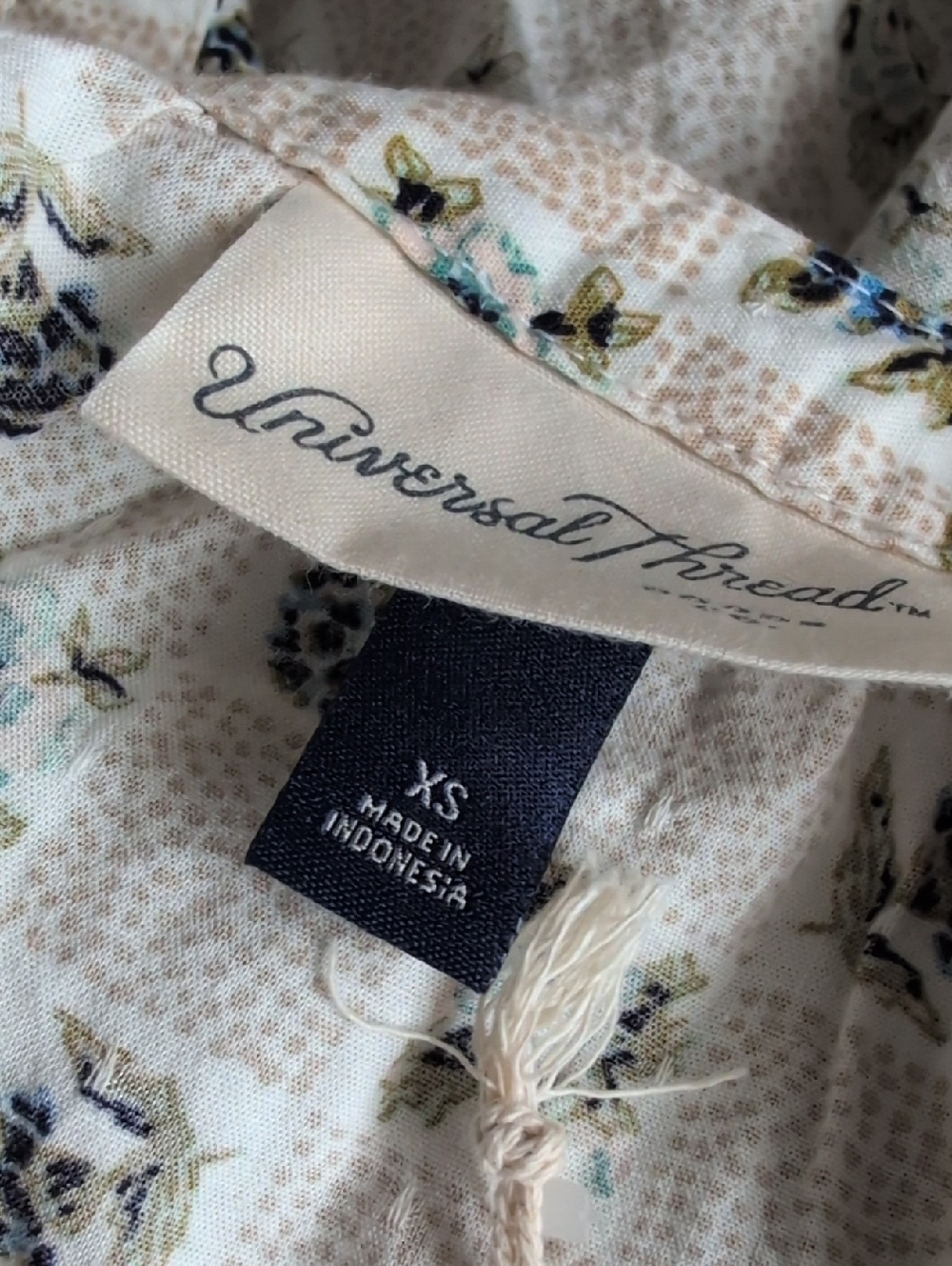 NWT Universal Thread Cream Floral  Long-Sleeve Peasant Top Shirt XS - Picture 7 of 9